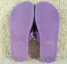 居家、情侶與浴室涼拖鞋批發的市場機遇——以7158服裝批發為例